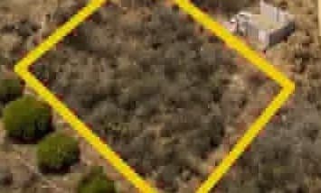 Vista aérea del lote con su polígono marcado en amarillo